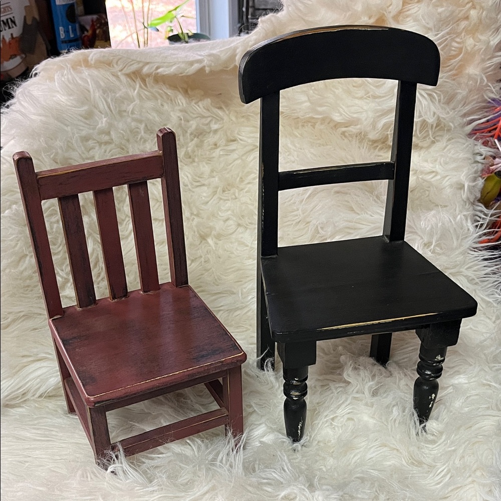 Set of Two Miniature Wooden Chairs - Black and Burgundy - Picture 1 of 8